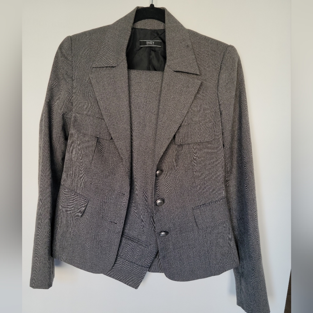 5/30$ Suzy Shier grey classic blazer and pants set pantsuit set size small